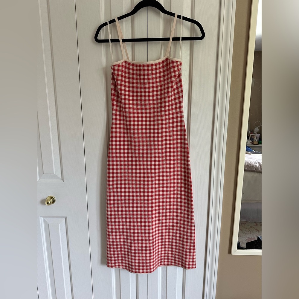 & Other Stories red white gingham check knit dress SEEN ON Emma Roberts S